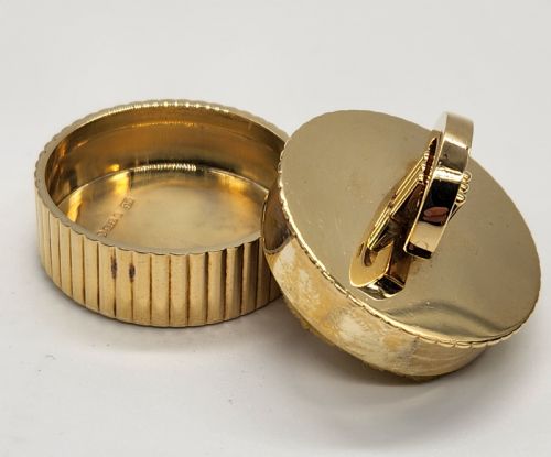 AN ELEGANT CARTIER LONDON ROUND GOLD BOX 1945 - ADDITIONAL PHOTO 3