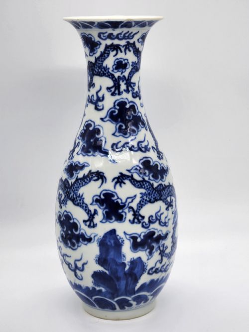 A CHINESE BLUE AND WHITE PORCELAINE ... 4