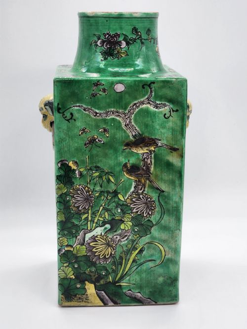 A RARE CHINESE PORCELAIN SQUARE FAMILLE VERTE VASE WITH TAOTIE RINGS HAVING KANGXI MARK ON THE BASE - ADDITIONAL PHOTO 6