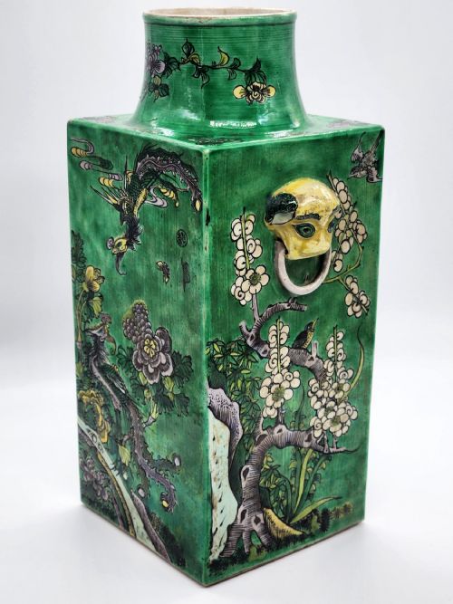 A RARE CHINESE PORCELAIN SQUARE FAMILLE VERTE VASE WITH TAOTIE RINGS HAVING KANGXI MARK ON THE BASE - ADDITIONAL PHOTO 8