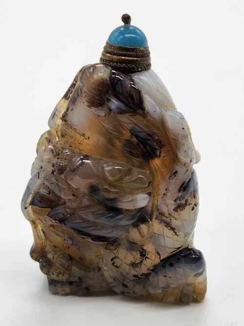 A RARE CARVED AGATE DRAGON SNUFF BOTTLE CHINESE QING DYNASTY - ADDITIONAL PHOTO 5
