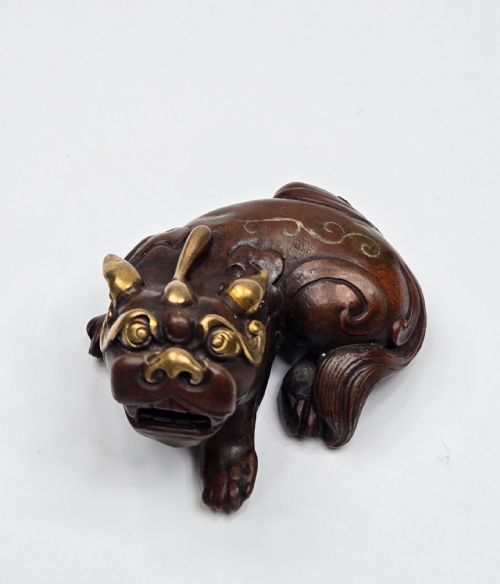 fig 3. A Fine Chinese Bronze & Gold-Inlaid 'Bixie' Paperweight Qianlong Period (1736–1795) Circa 1760