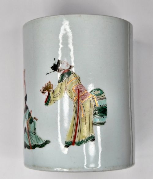 A 19TH CENTURY CHINESE FAMILLE ROSE PORCELAIN ... 10