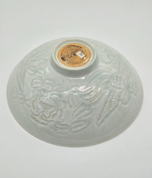 A LARGE CHINESE QINGBAI-GLAZED CONICAL BOWL ... 9