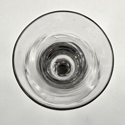 A HEAVY GEORGIAN MULTIPLE SPIRAL AIR TWIST MSAT WINE GLASS OF EXCEPTIONAL CLARITY C1750 - ADDITIONAL PHOTO 3
