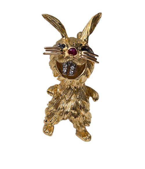 A SIGNED KUTCHINSKY 18CT GOLD MULTIGEM SET RABBIT BROOCH LONDON 1969 - ADDITIONAL PHOTO 7