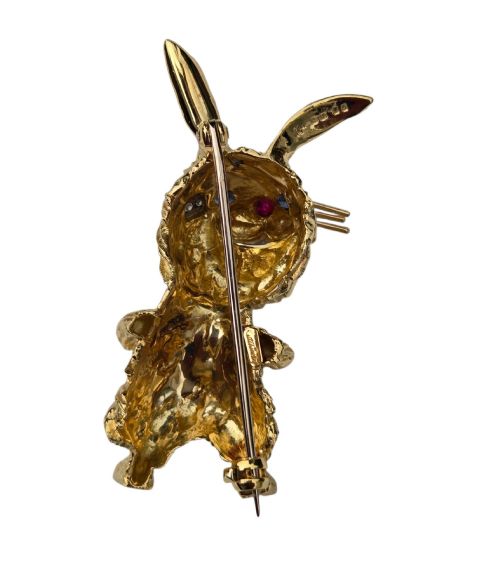 A SIGNED KUTCHINSKY 18CT GOLD MULTIGEM SET RABBIT BROOCH LONDON 1969 - ADDITIONAL PHOTO 12