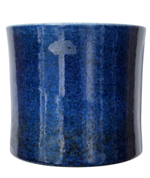 fig 6. A cylindrical Chinese porcelain brush pot featuring a mottled powder-blue glaze with a pale rim.