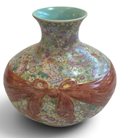 Fine Chinese Millefleurs and Iron-red Ribbon-wrapped Vase with Dual Dragons, Late Qing to Early Republic Period, Circa 1900