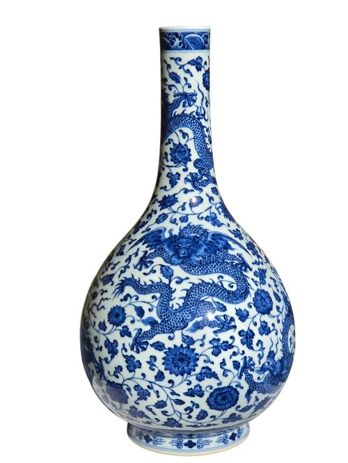 A Magnificent and Large Chinese Blue and White 'Five-clawed Dragon' Bottle Vase (Yuhuchunping)
