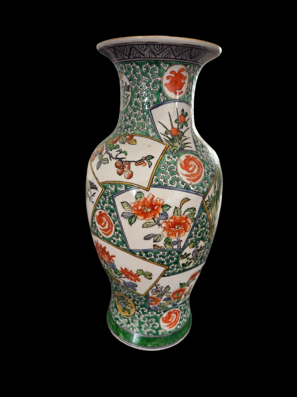 A Chinese Famille Verte Baulster Vase Having Red Kangxi six-character Mark View III