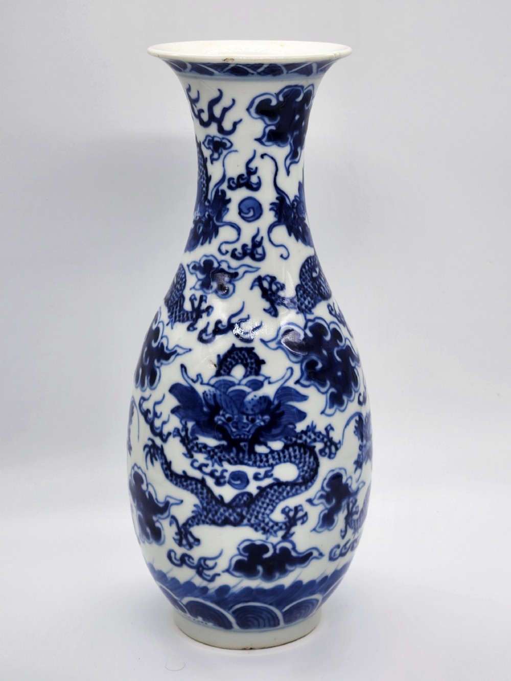 A CHINESE BLUE AND WHITE PORCELAINE ... 2