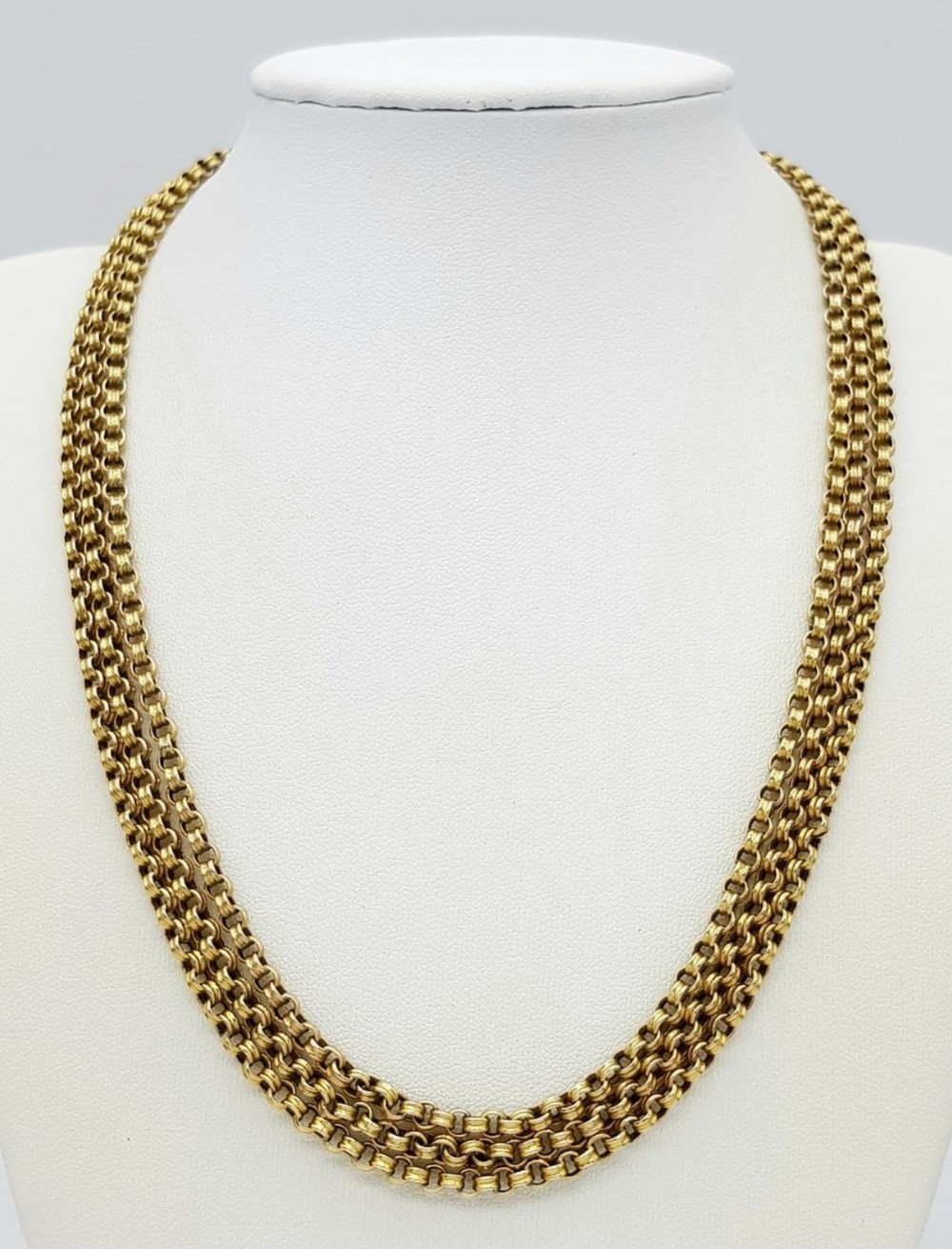 An Edwardian 9ct Yellow Gold Long Belcher Link Chain