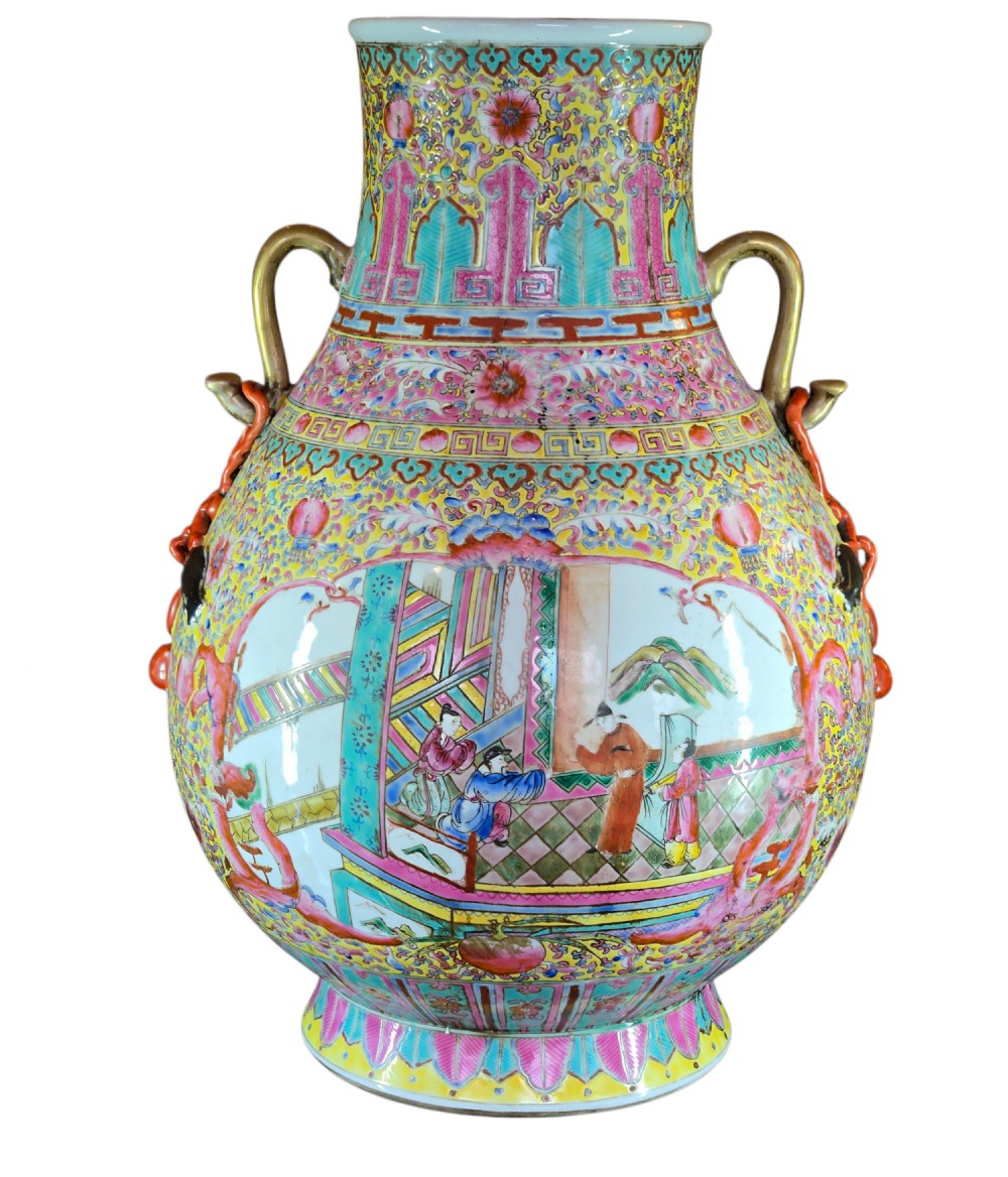 The Littlecote House 'Wills' Monumental Floor Vase - Qing Dynasty