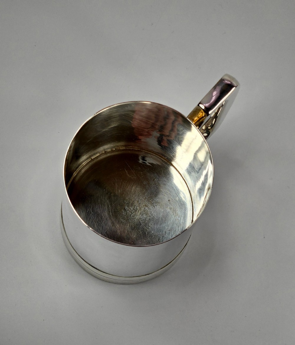 Fine & Heavy George V Solid Silver 1-Pint Tankard by Walker & Hall, Sheffield 1923 – Ex-Bonhams - 431 Grams View V
