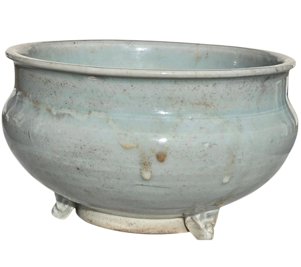 A Rare Chinese Pale Blue-Glazed Porcelain Archaistic Tripod Censer Early Ming Dynasty, 15th Century (Circa 1400–1480) View VIII