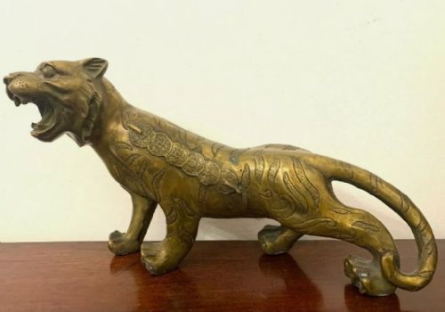 19TH CENTURY CHINESE BRONZE TIGER - ADDITIONAL PHOTO 3