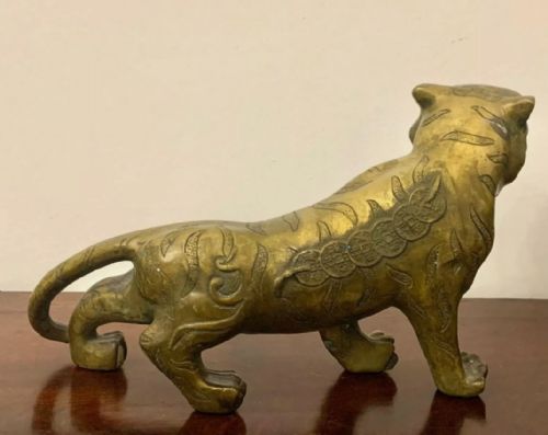 19TH CENTURY CHINESE BRONZE TIGER - ADDITIONAL PHOTO 4