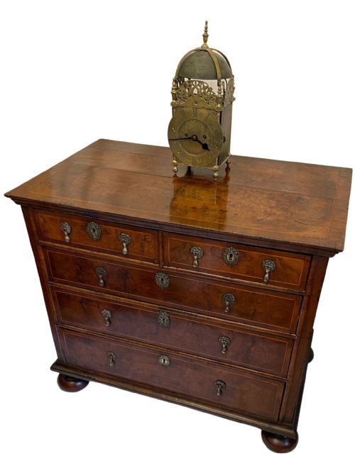 RARE 17TH CENTURY WILLIAM MARY WALNUT CHEST OF DRAWERS C1690 - ADDITIONAL PHOTO 2