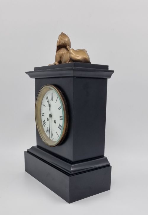 19TH CENTURY EGYPTIAN REVIVAL MANTEL CLOCK - ADDITIONAL PHOTO 2