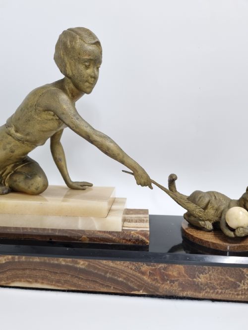 ART DECO FIGURE LADY PLAYING WITH A CAT C 1920S - ADDITIONAL PHOTO 4