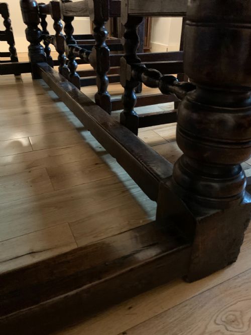 17TH CENTURY CHARLES II OAK REFECTORY DINING TABLE AND SIX CHAIRS - ADDITIONAL PHOTO 6