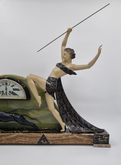 LARGE ART DECO MANTEL CLOCK DIANA THE HUNTRESS WITH GREYHOUND BY LIMOUSIN - ADDITIONAL PHOTO 9