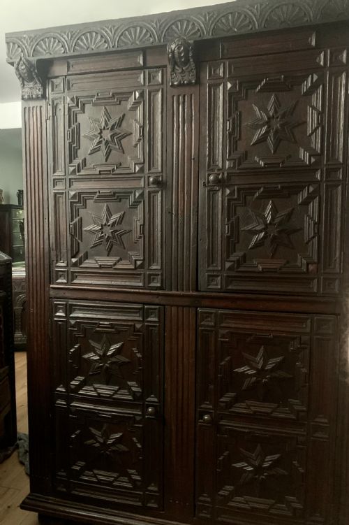 17TH CENTURY OAK CUPBOARD CIRCA 16701680 - ADDITIONAL PHOTO 5