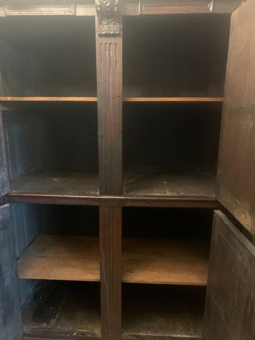 17TH CENTURY OAK CUPBOARD CIRCA 16701680 - ADDITIONAL PHOTO 6