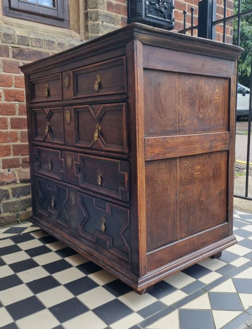 17TH CENTURY OAK CHEST OF DRAWERS C 1680 - ADDITIONAL PHOTO 6
