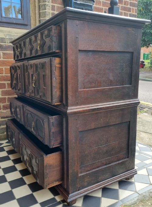 17TH CENTURY CHARLES II OAK CHEST OF DRAWERS C 1680 - ADDITIONAL PHOTO 5