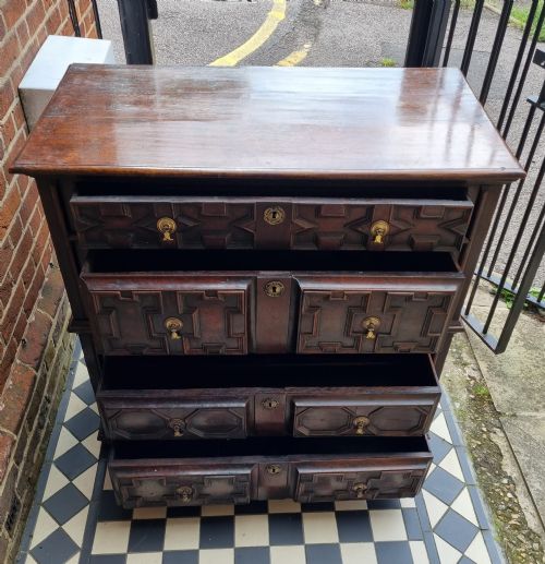 17TH CENTURY CHARLES II OAK CHEST OF DRAWERS C 1680 - ADDITIONAL PHOTO 7
