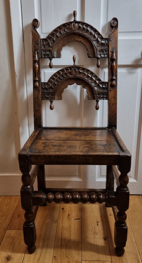 17TH CENTURY OAK REFECTORY TABLE AND SIX 17TH CENTURY OAK DINING CHAIRS - ADDITIONAL PHOTO 8