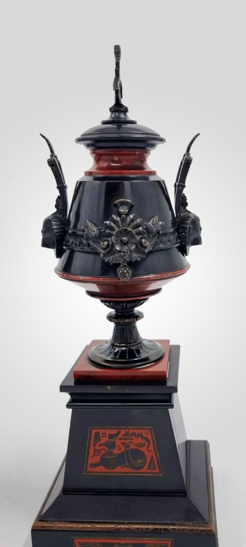 19TH CENTURY EGYPTIAN REVIVAL MARBLE AND BRONZE CASSOLETTES URNS - ADDITIONAL PHOTO 8