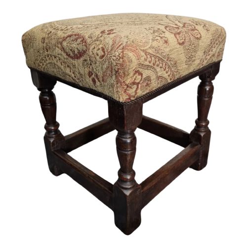 17TH CENTURY ENGLISH OAK UPHOLSTERED STOOL CIRCA 1680 - ADDITIONAL PHOTO 3