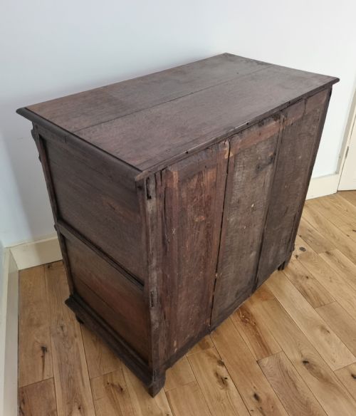 17TH CENTURY CHARLES II OAK CHEST OF DRAWERS CIRCA 1680 - ADDITIONAL PHOTO 6