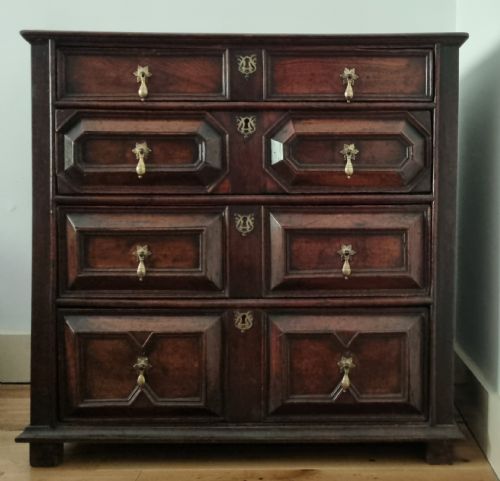 17TH CENTURY WALNUT AND OAK CHEST OF DRAWERS CHARLES II CIRCA 1680 - ADDITIONAL PHOTO 3