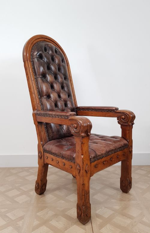 PAIR OF 19TH CENTURY GOTHIC REVIVAL OAK BUTTONED LEATHER ARMCHAIRS ATTR AWN PUGIN - ADDITIONAL PHOTO 7