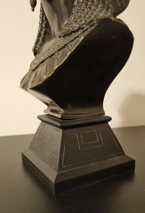 19TH CENTURY EGYPTIAN REVIVAL BRONZE BUST OF CLEOPATRA BY PAUL AUGUSTE GAGNE - ADDITIONAL PHOTO 6