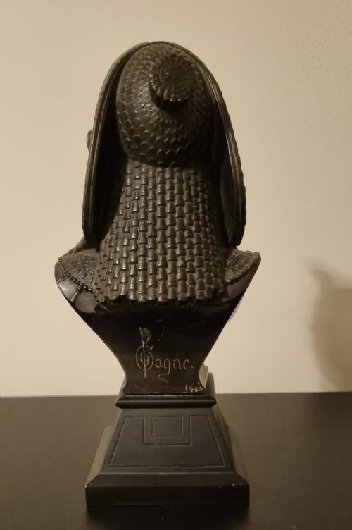 19TH CENTURY EGYPTIAN REVIVAL BRONZE BUST OF CLEOPATRA BY PAUL AUGUSTE GAGNE - ADDITIONAL PHOTO 11