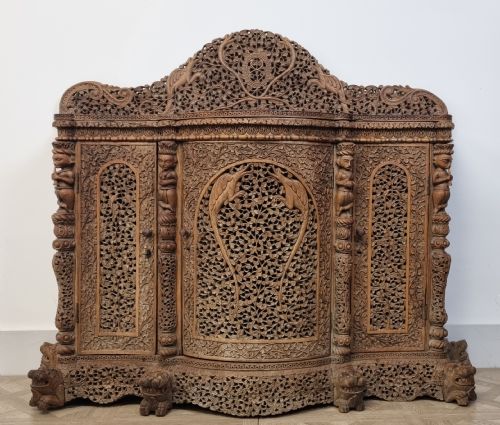 19TH CENTURY ANGLOINDIAN BURMESE CARVED CABINET - ADDITIONAL PHOTO 1