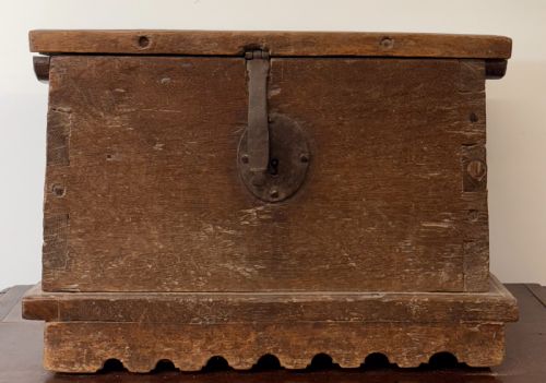 Late 16th / Early 17th Century Flemish Oak Coffer Circa 1600