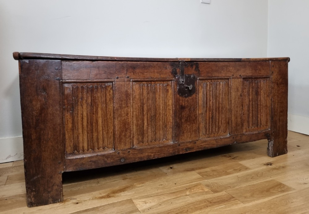 16th Century Late Medieval Oak Linen Fold Coffer , Circa 1500
 View VI