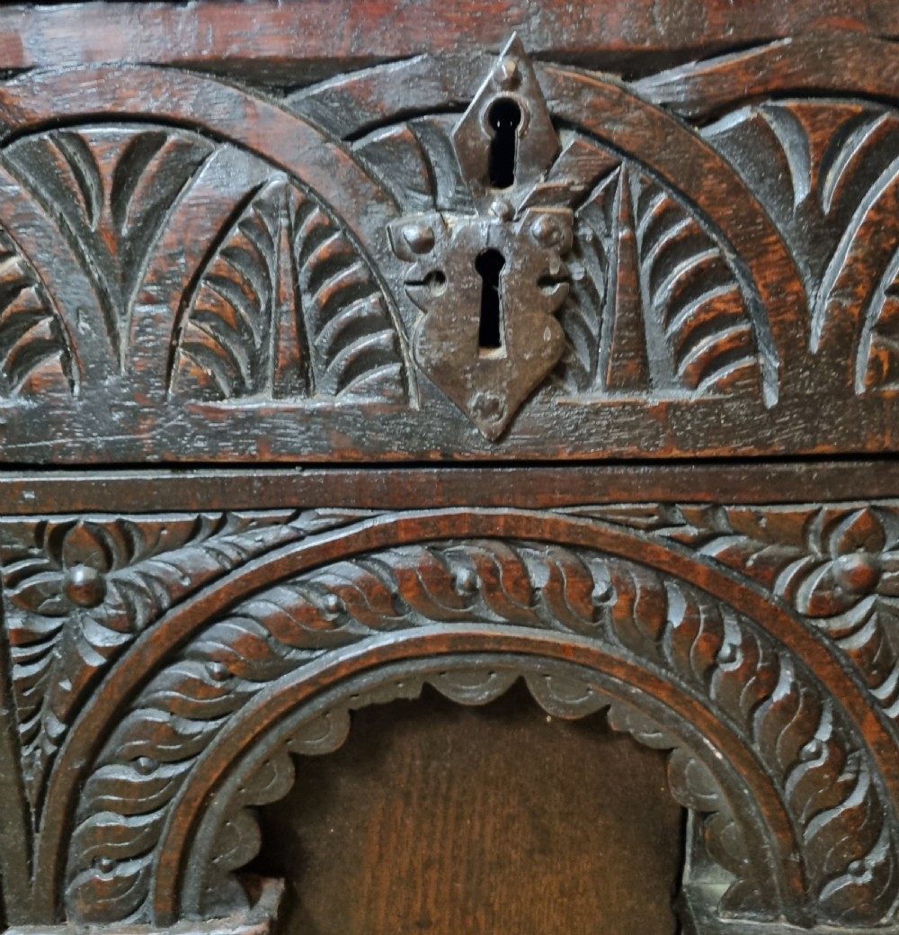 16th Century Elizabethan Carved Oak Chest Coffer Circa 1580 View VI