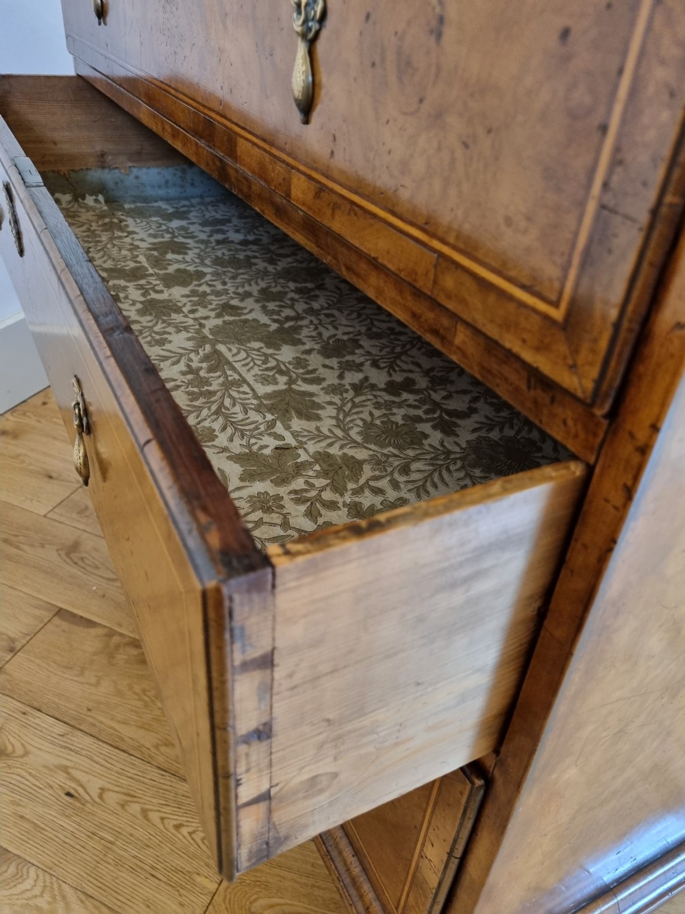 18th Century William and Mary Walnut Chest of Drawers View VIII