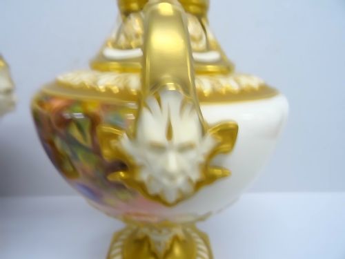 ROYAL WORCESTER FREEMAN ANGEL HEAD VASE - ADDITIONAL PHOTO 2