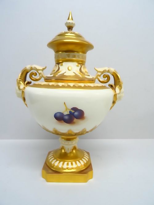 ROYAL WORCESTER FREEMAN ANGEL HEAD VASE - ADDITIONAL PHOTO 1