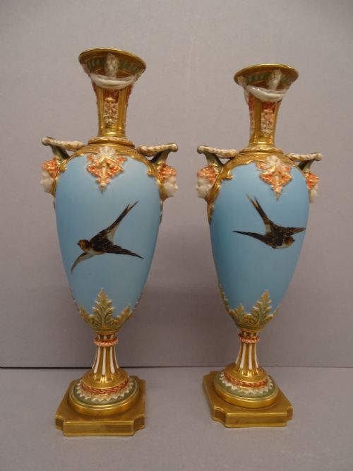 ROYAL WORCESTER BALDWYN PAIR OF VASES - ADDITIONAL PHOTO 1
