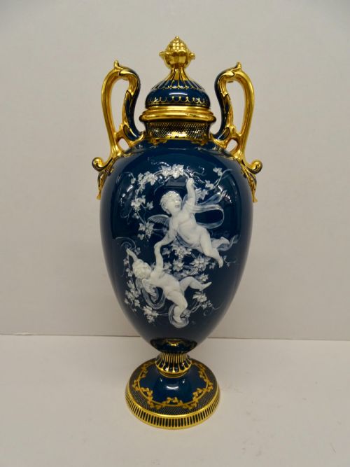 minton birks pate sur pate vase - CATEGORY: ANTIQUE VASES - DATED 1900
