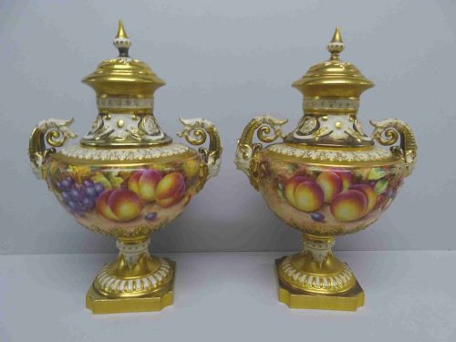 ROYAL WORCESTER PAIR OF FREEMAN VASES - ADDITIONAL PHOTO 1
